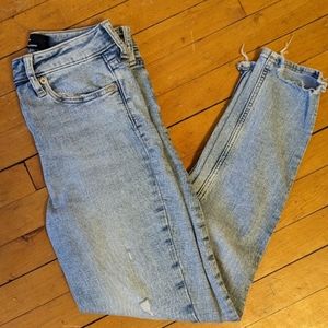 GAP light wash skinny jeans